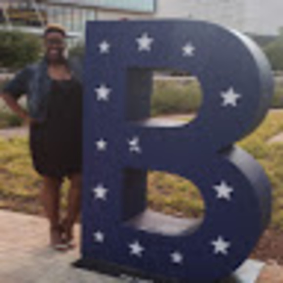 Meet your Posher, Brandi - Picture 1 of 1